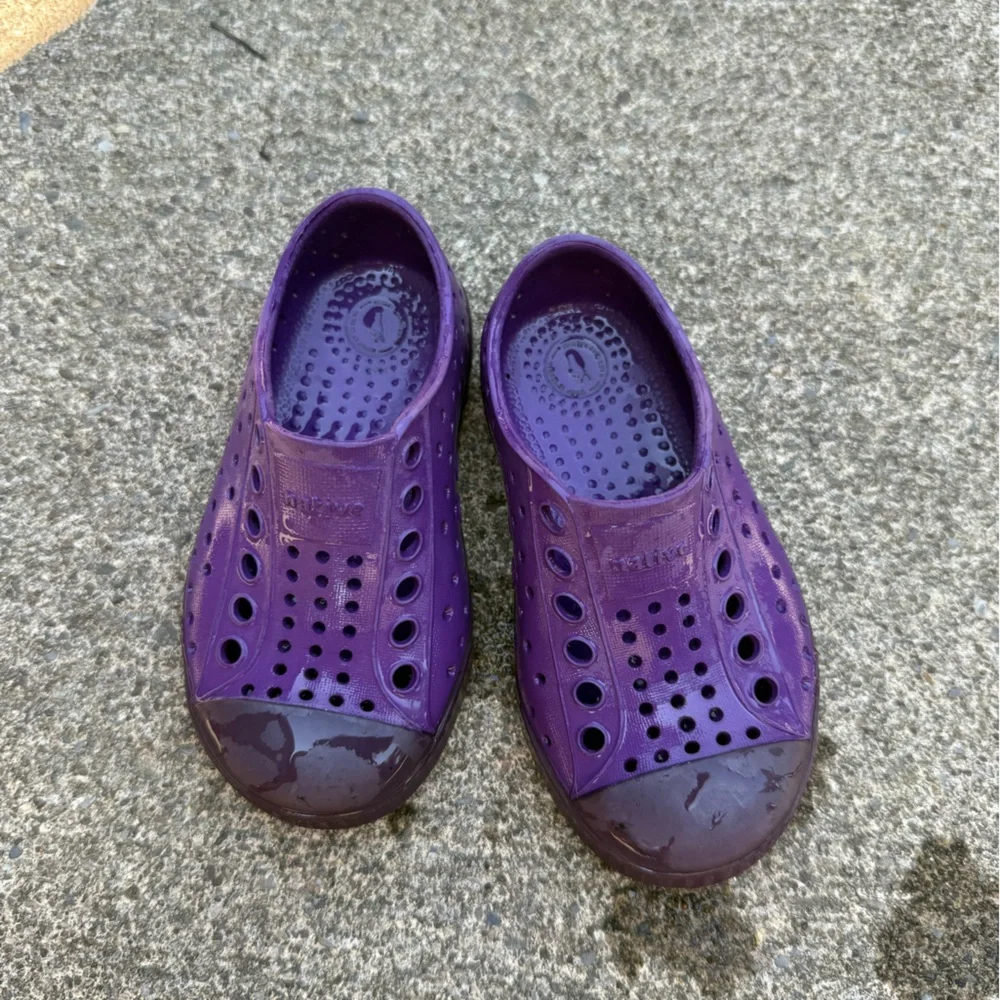 Native Shoes Kids Purple Slip-On Water Shoes